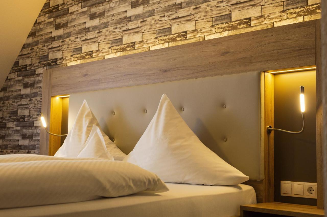 Land-Gut-Hotel Raeuber Lippoldskrug Alfeld  Esterno foto