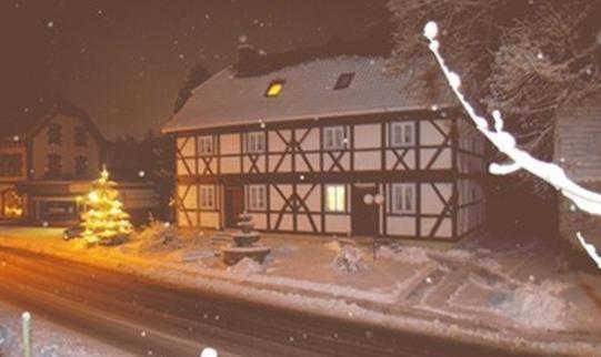 Land-Gut-Hotel Raeuber Lippoldskrug Alfeld  Esterno foto