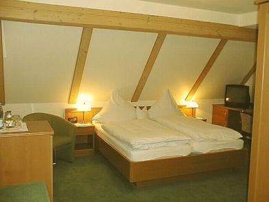 Land-Gut-Hotel Raeuber Lippoldskrug Alfeld  Esterno foto